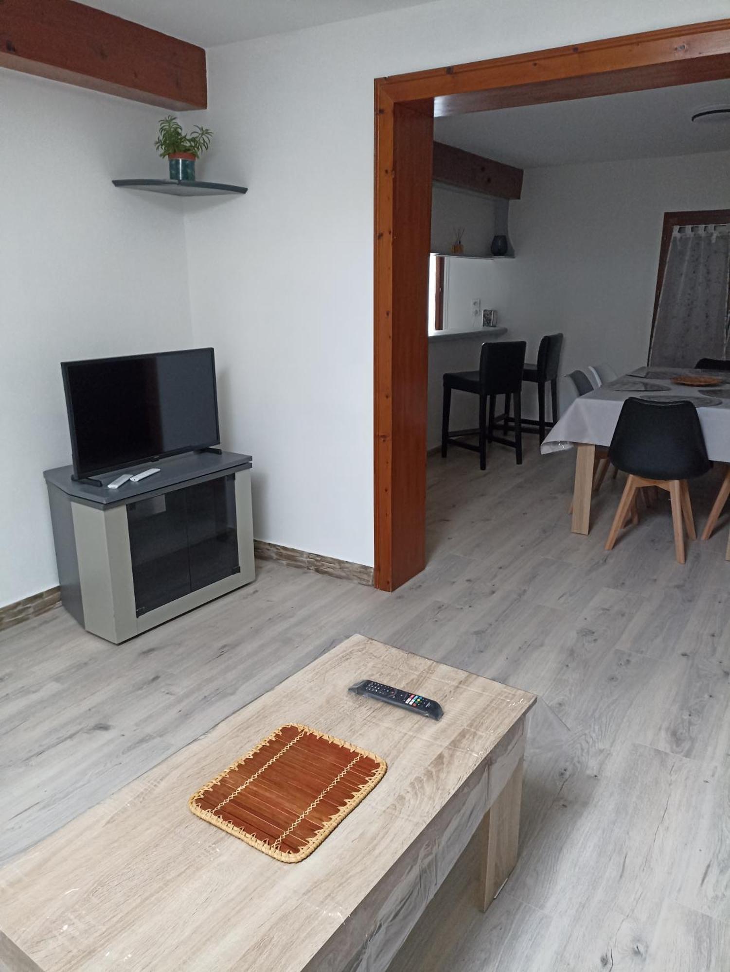 Ferienwohnung La Beno'Bene Estrees-Saint-Denis Exterior foto